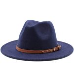 Chapeau cowboy avec bord plat