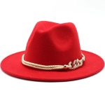 Chapeau de cowgirl blanc pour un look western